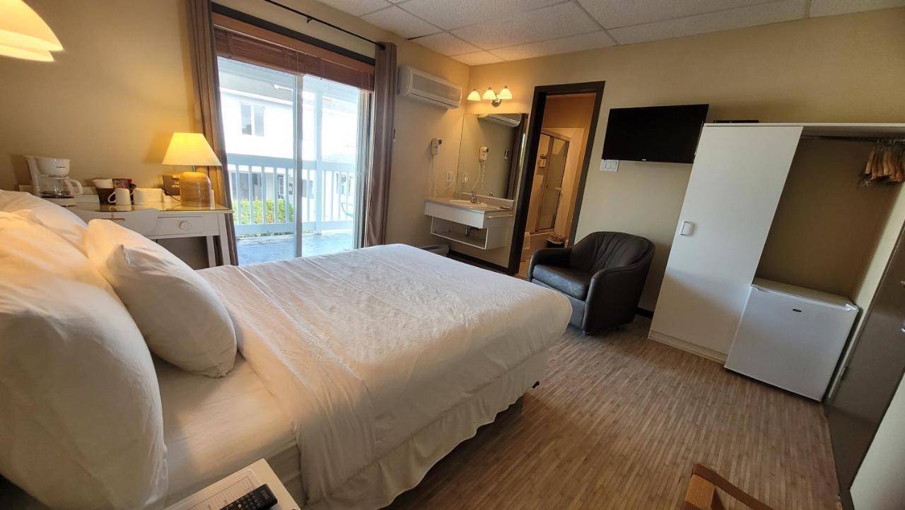 Hotel Aquamer Carleton-sur-Mer Buitenkant foto